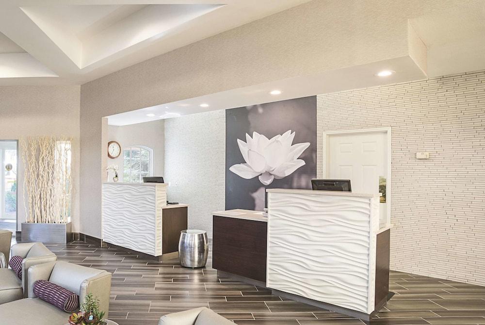 La Quinta By Wyndham Phoenix Scottsdale Bagian luar foto