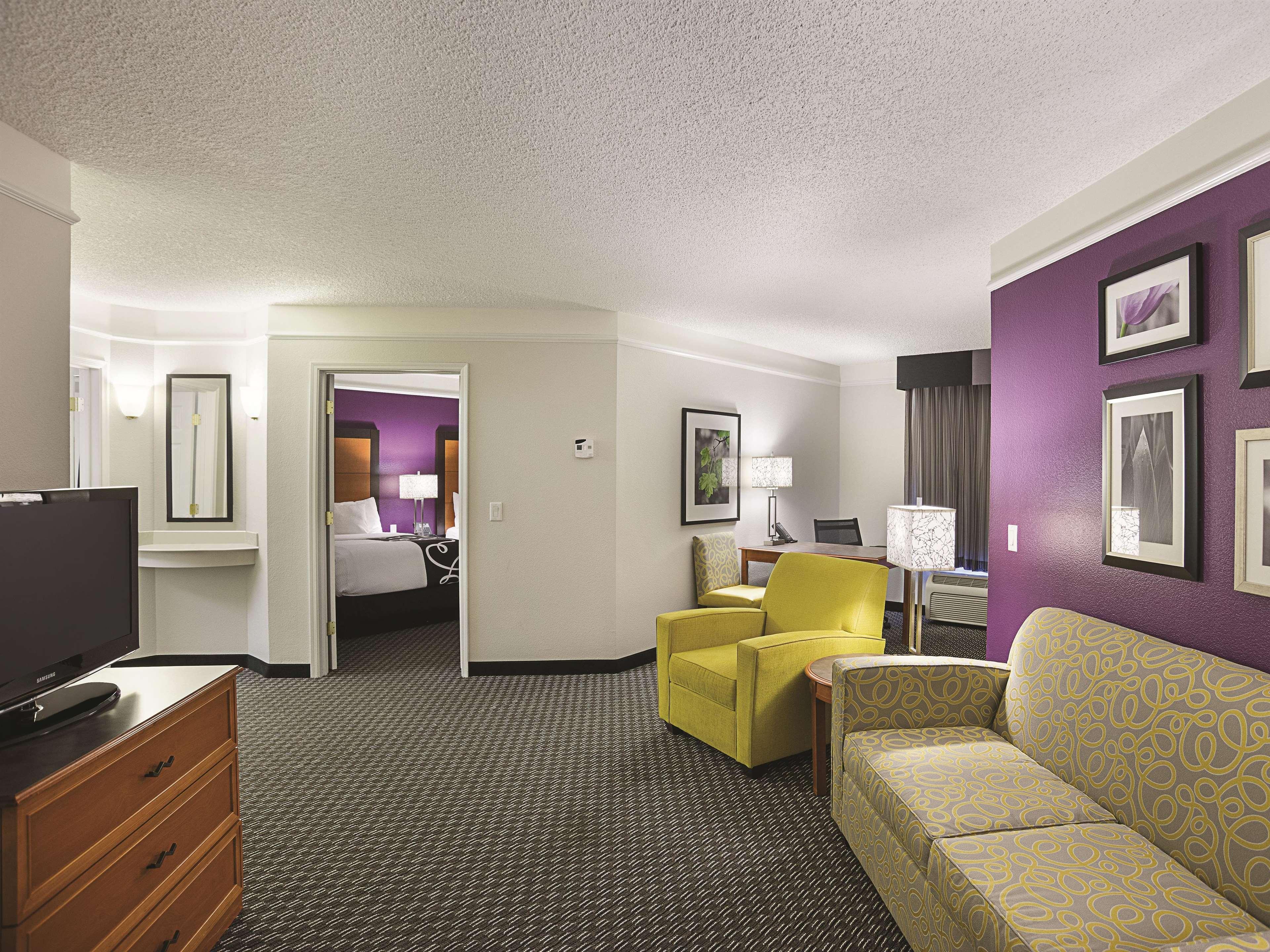 La Quinta By Wyndham Phoenix Scottsdale Bagian luar foto