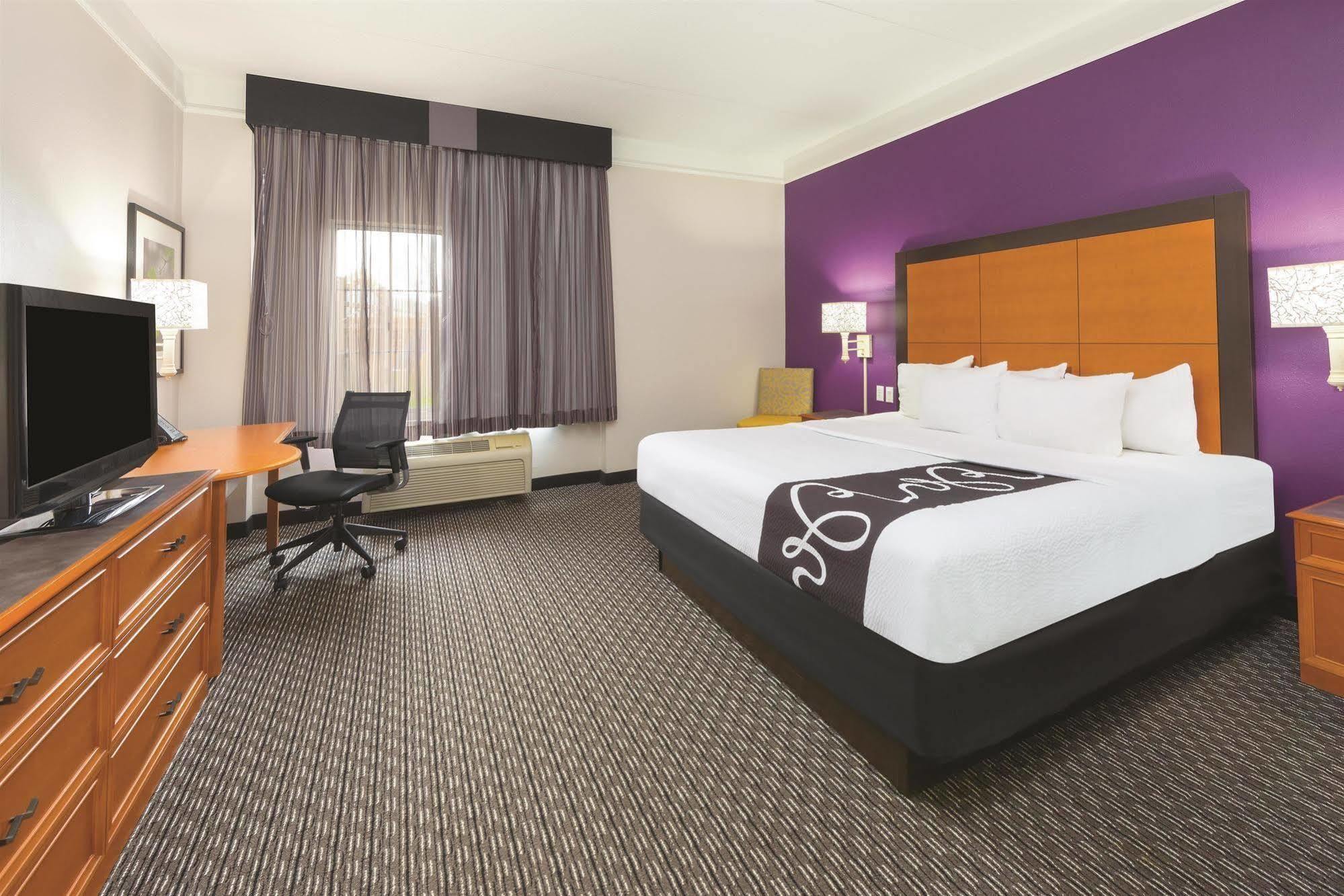 La Quinta By Wyndham Phoenix Scottsdale Bagian luar foto
