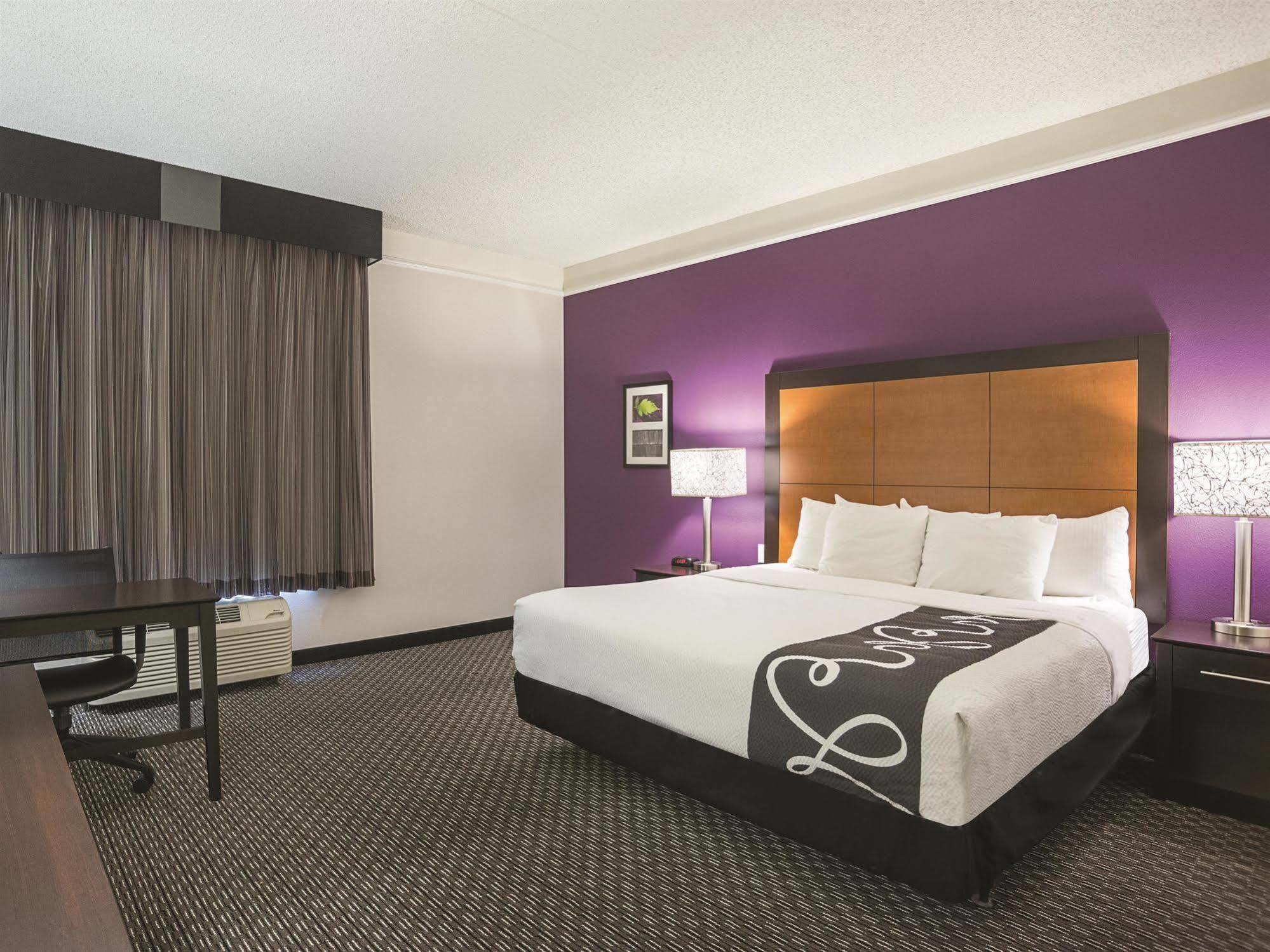 La Quinta By Wyndham Phoenix Scottsdale Bagian luar foto